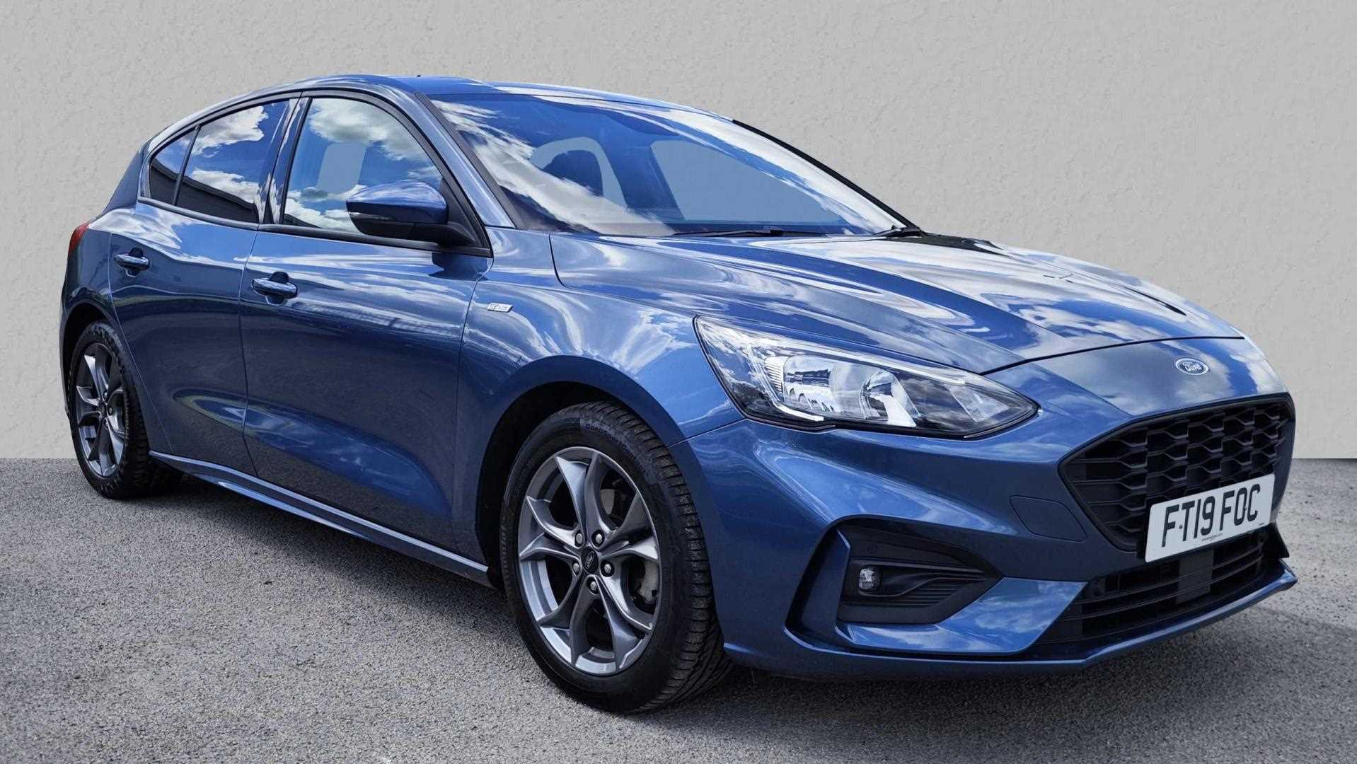 Main listing image - Ford Focus