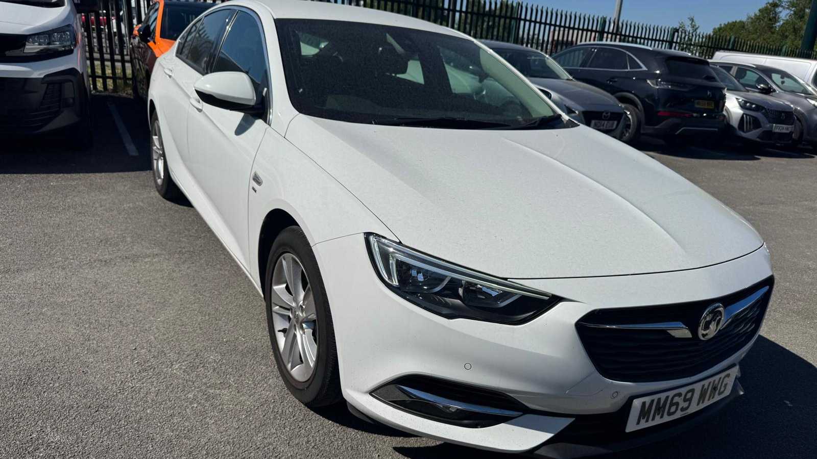 Main listing image - Vauxhall Insignia