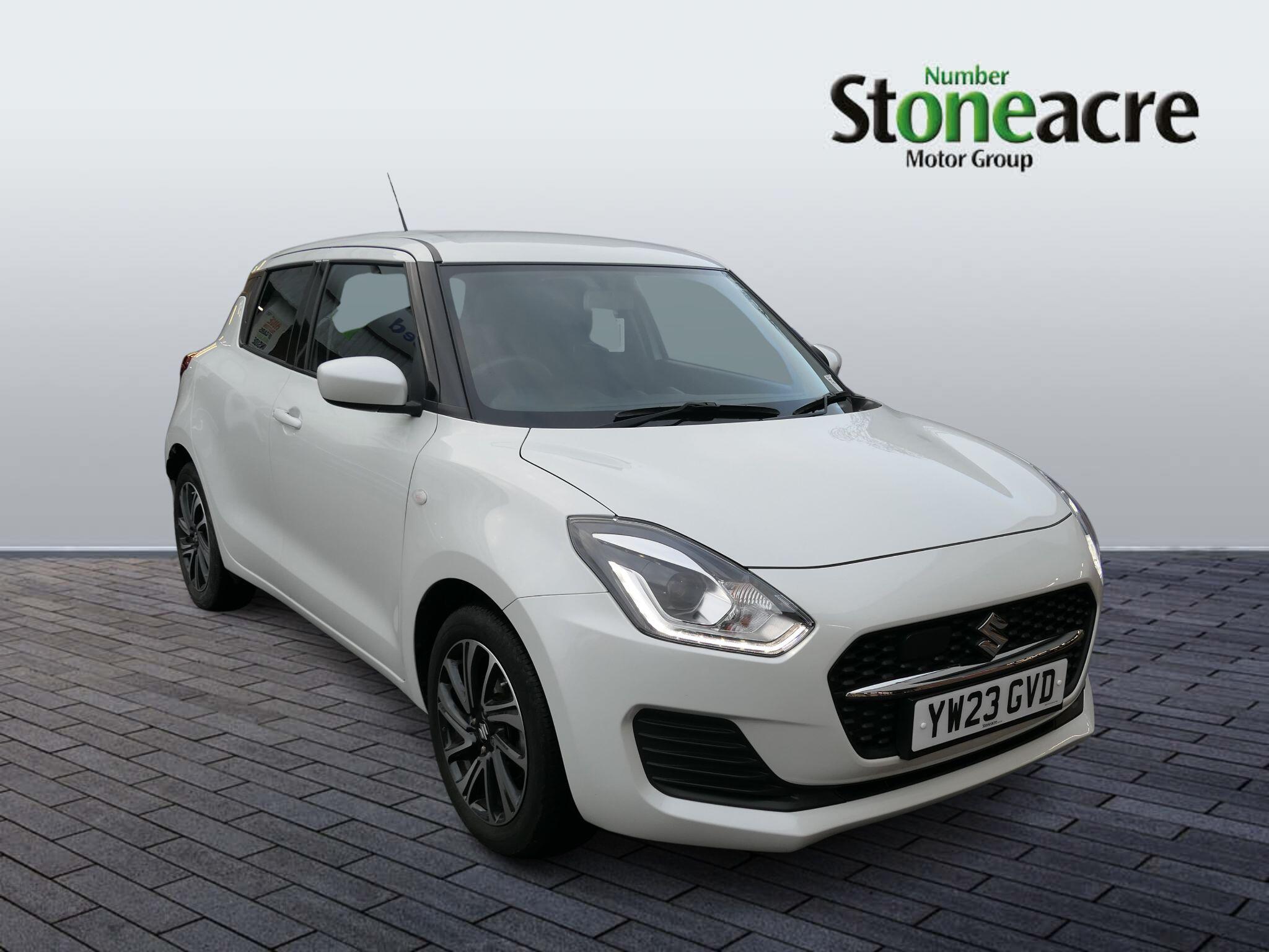Main listing image - Suzuki Swift