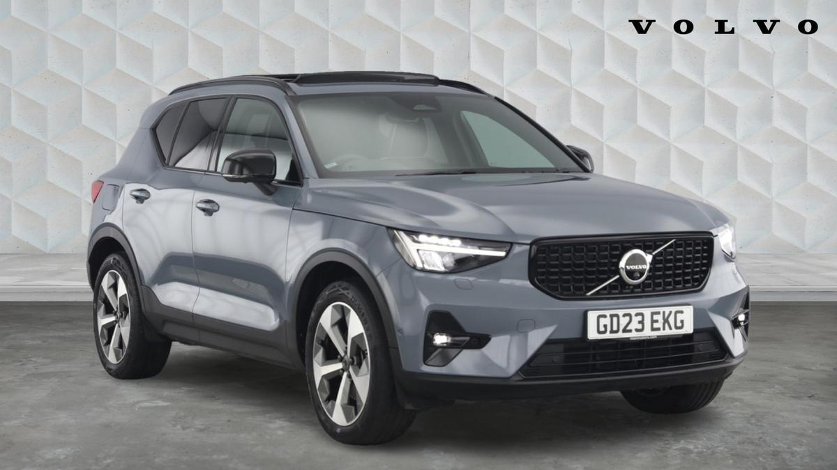 Main listing image - Volvo XC40
