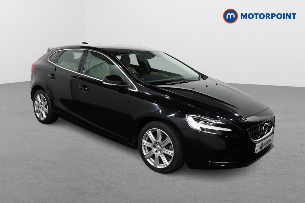 Main listing image - Volvo V40