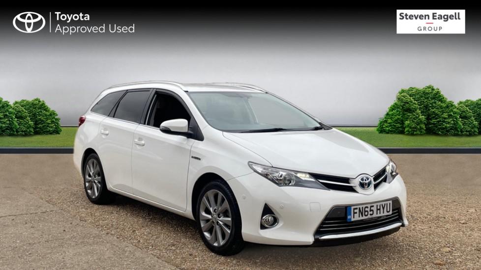 Main listing image - Toyota Auris Touring Sport