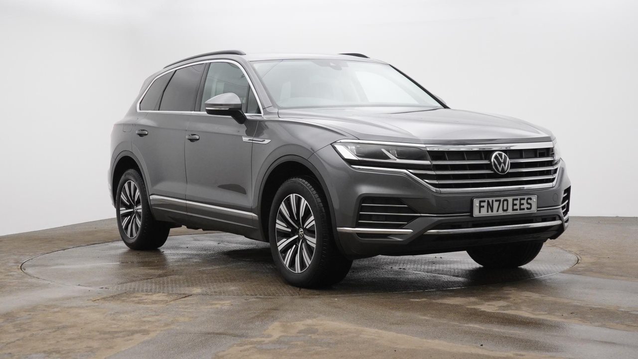 Main listing image - Volkswagen Touareg