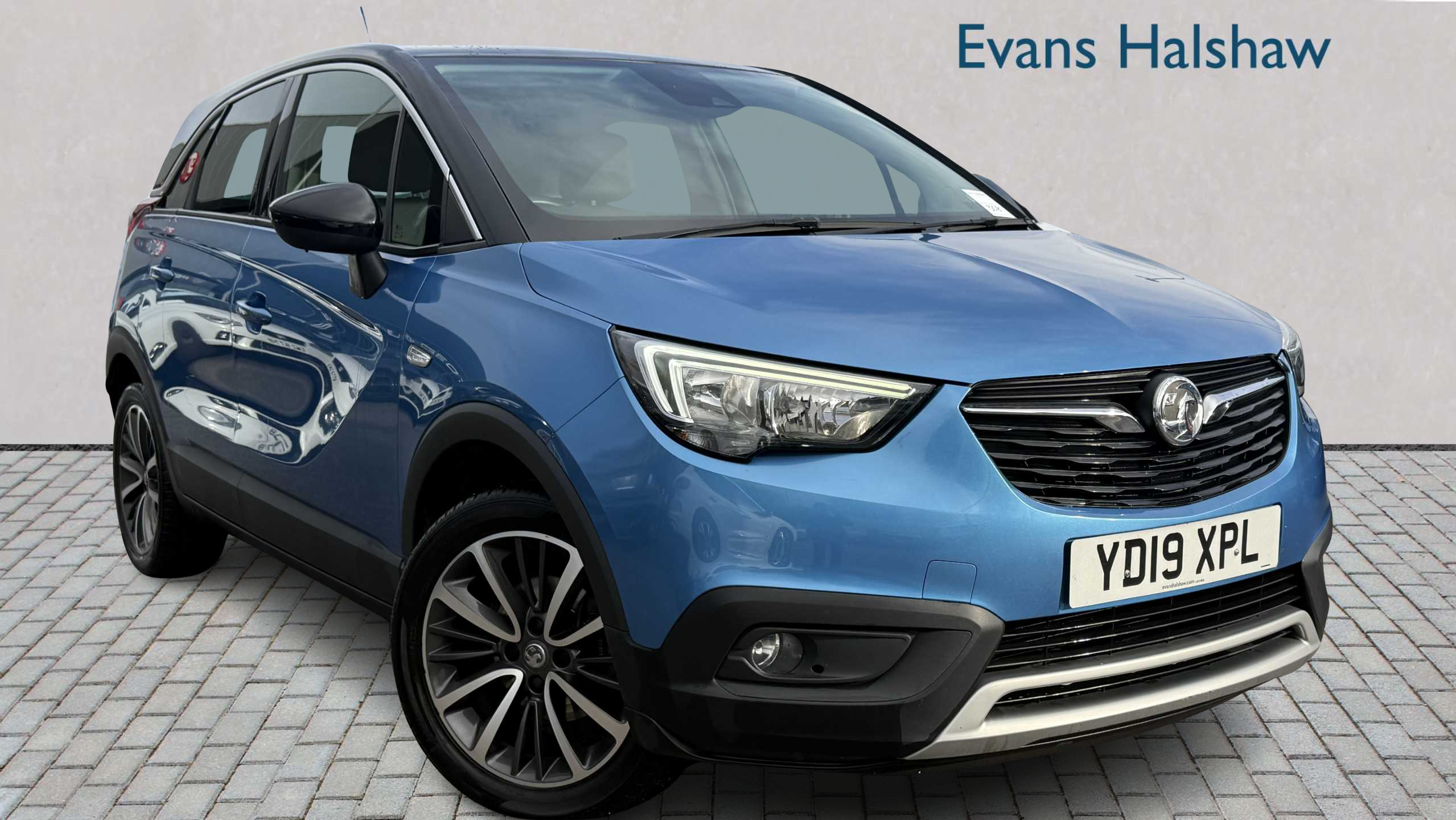 Main listing image - Vauxhall Crossland X