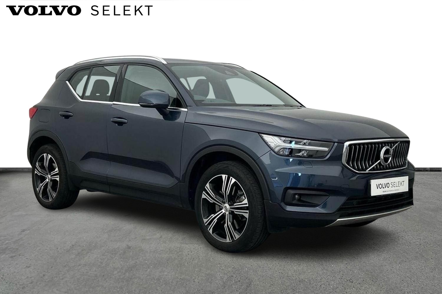 Main listing image - Volvo XC40 Recharge