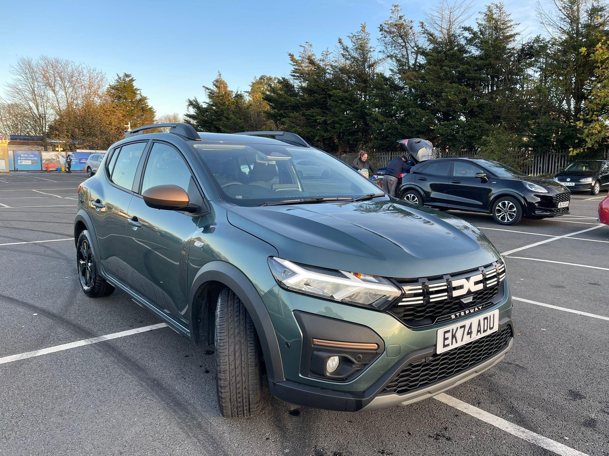 Main listing image - Dacia Sandero Stepway