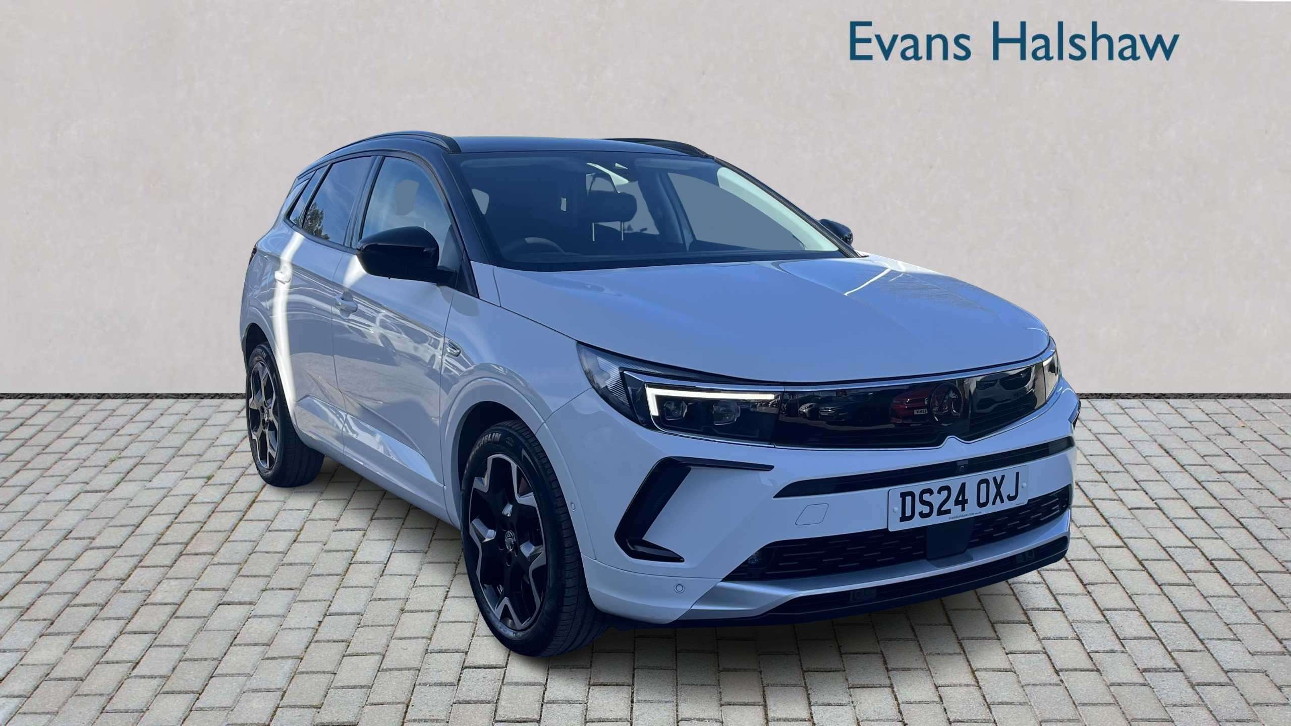 Main listing image - Vauxhall Grandland