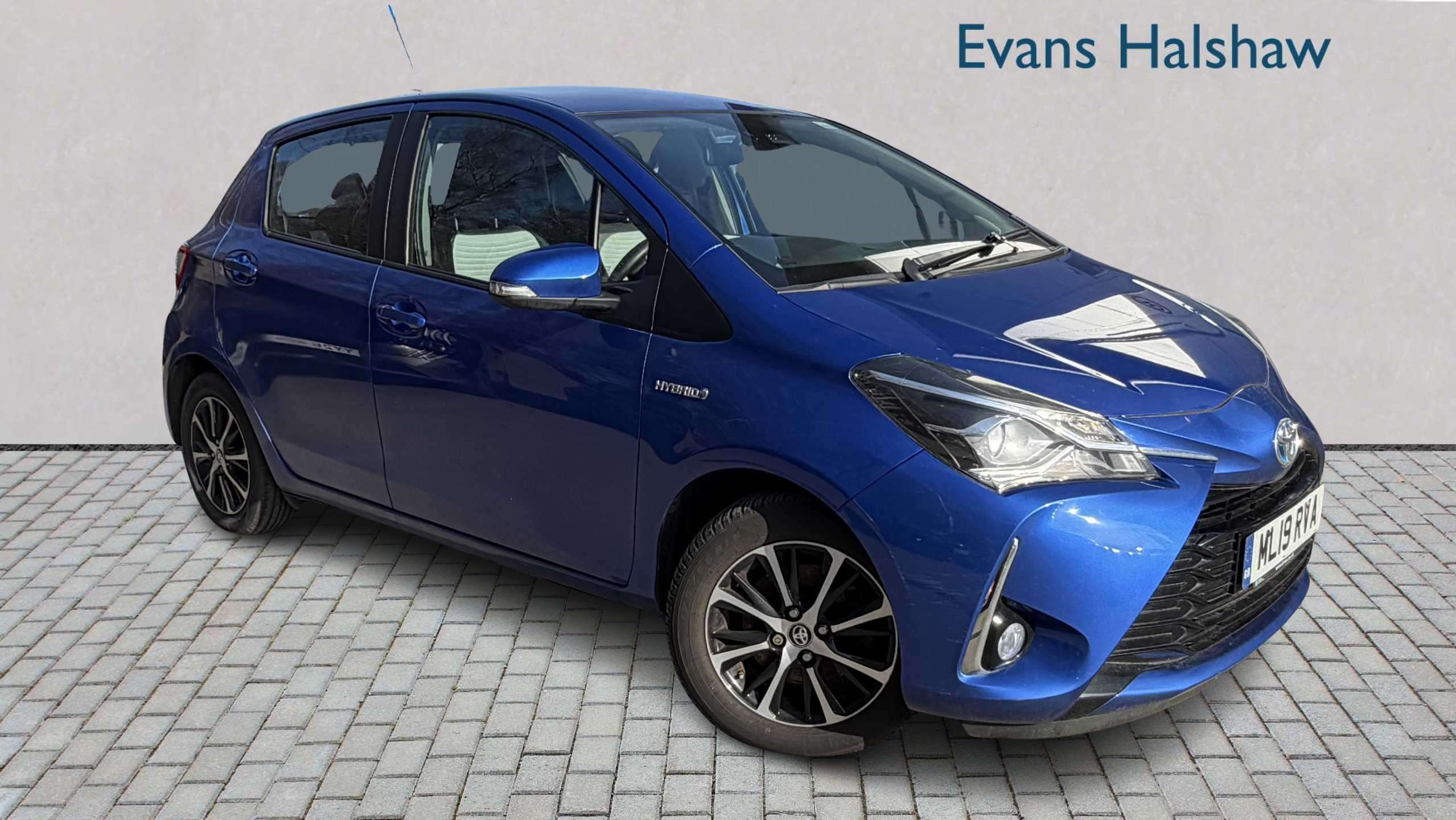 Main listing image - Toyota Yaris