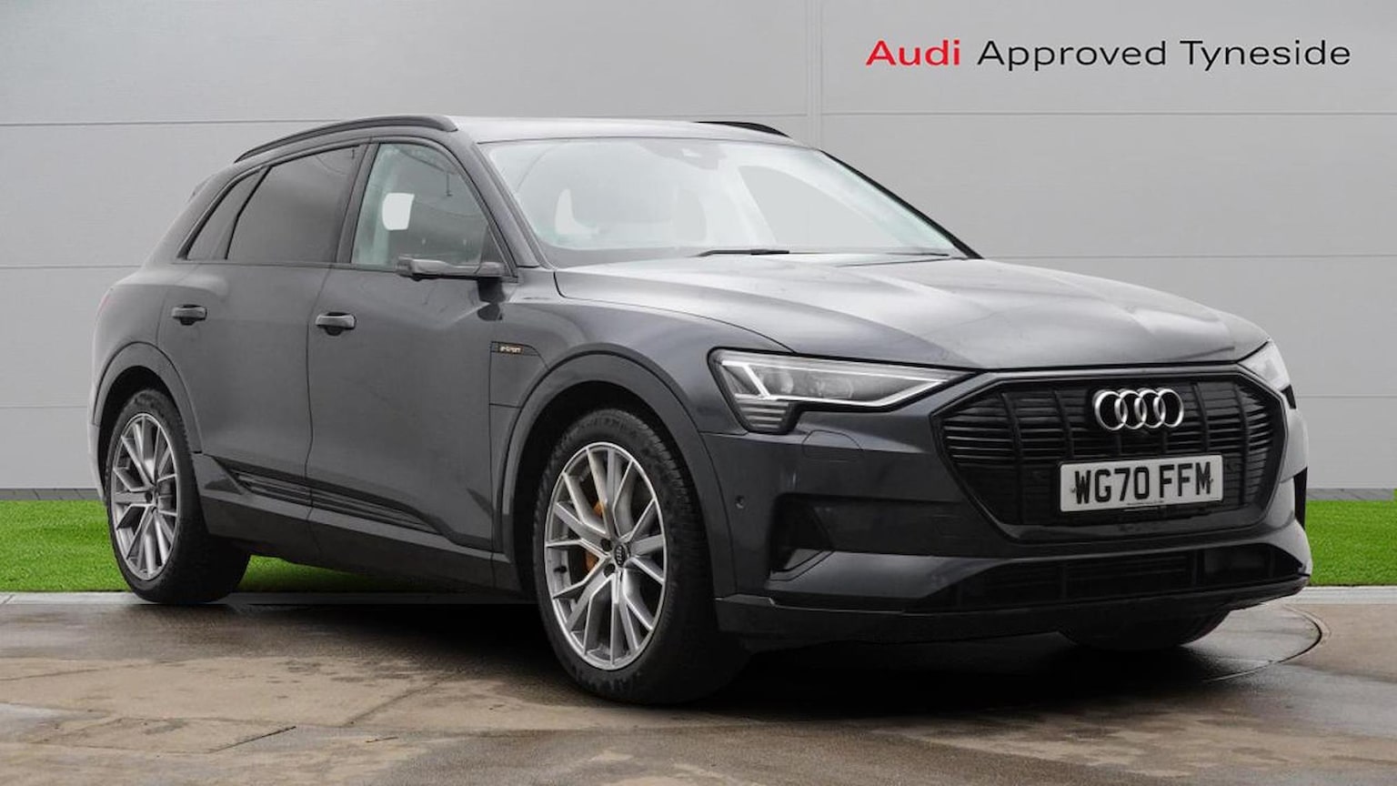 Main listing image - Audi e-tron