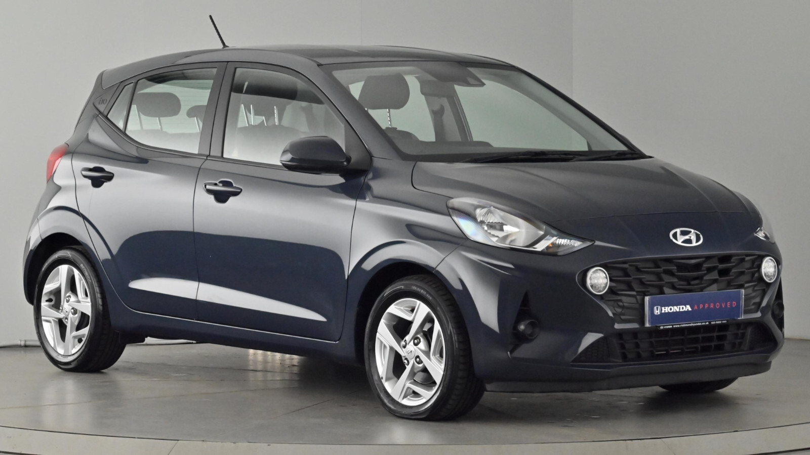 Main listing image - Hyundai i10