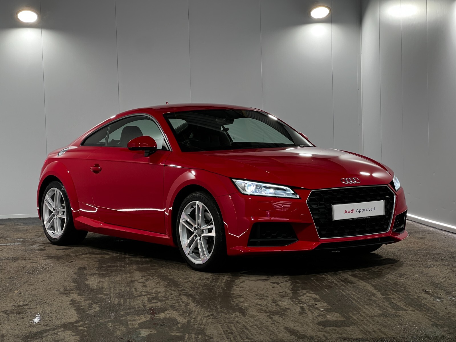 Main listing image - Audi TT