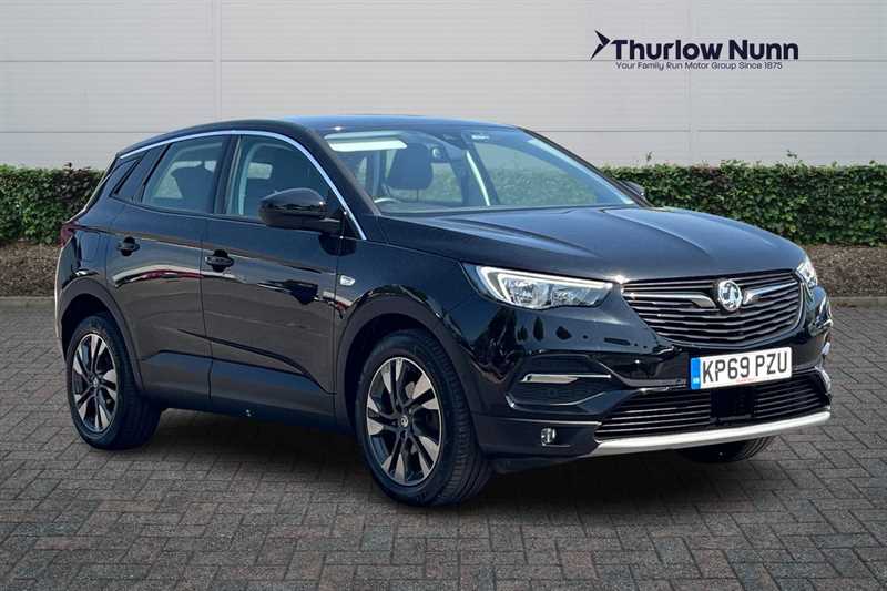 Main listing image - Vauxhall Grandland X