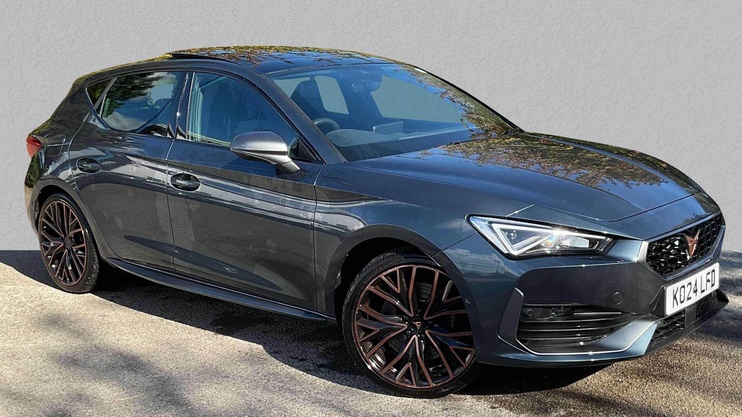 Main listing image - Cupra Leon