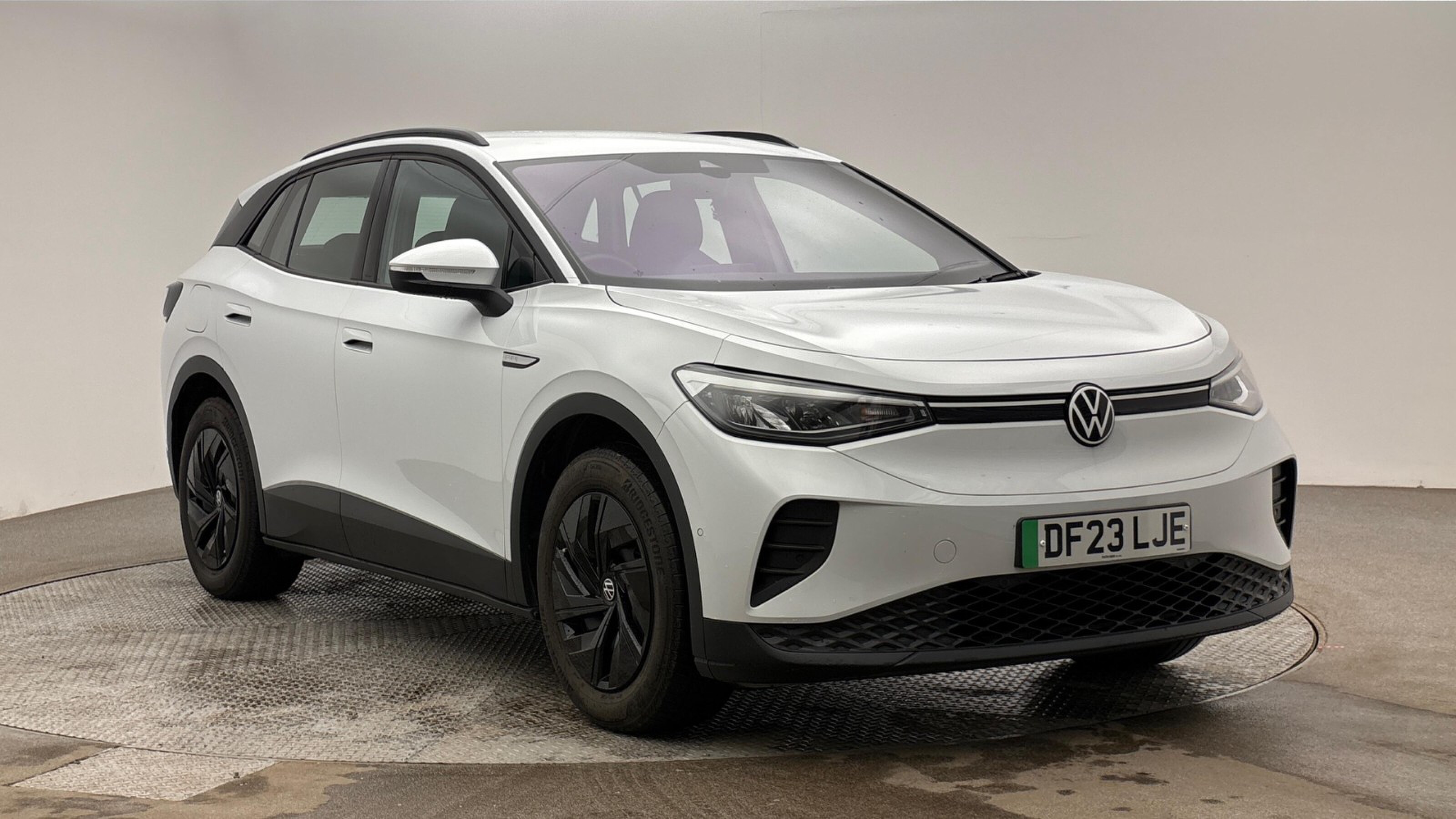 Main listing image - Volkswagen ID.4