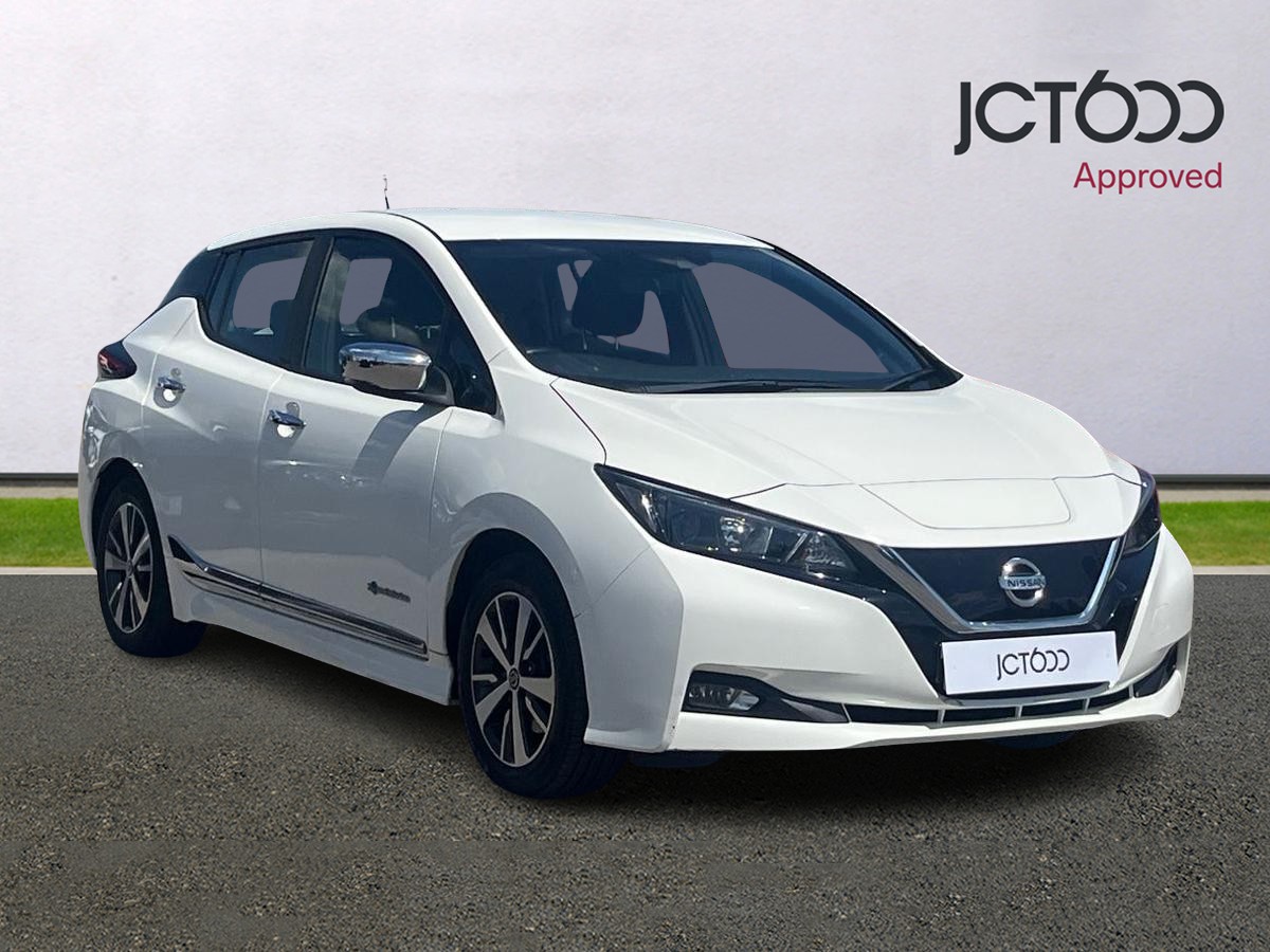 Main listing image - Nissan Leaf