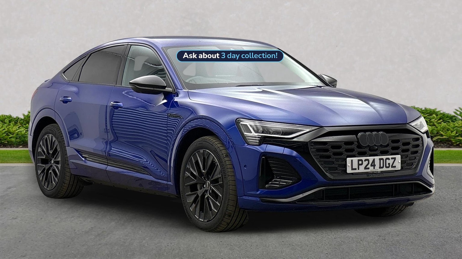 Main listing image - Audi Q8