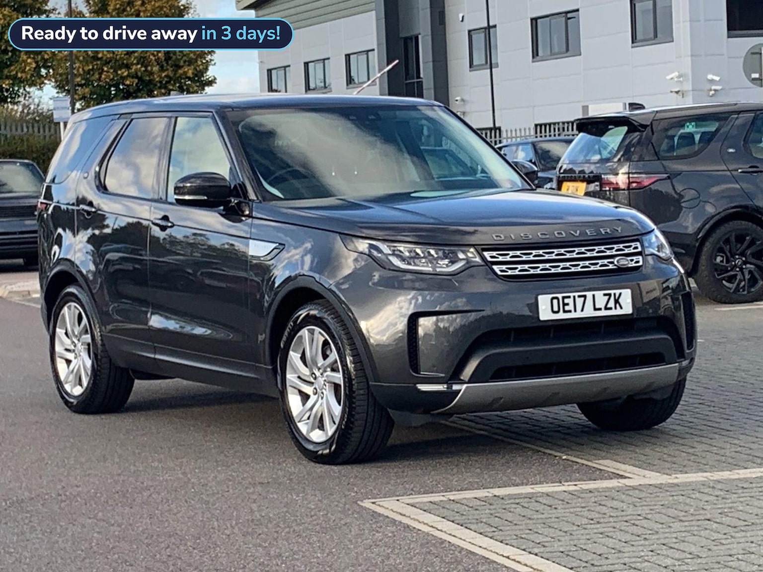 Main listing image - Land Rover Discovery