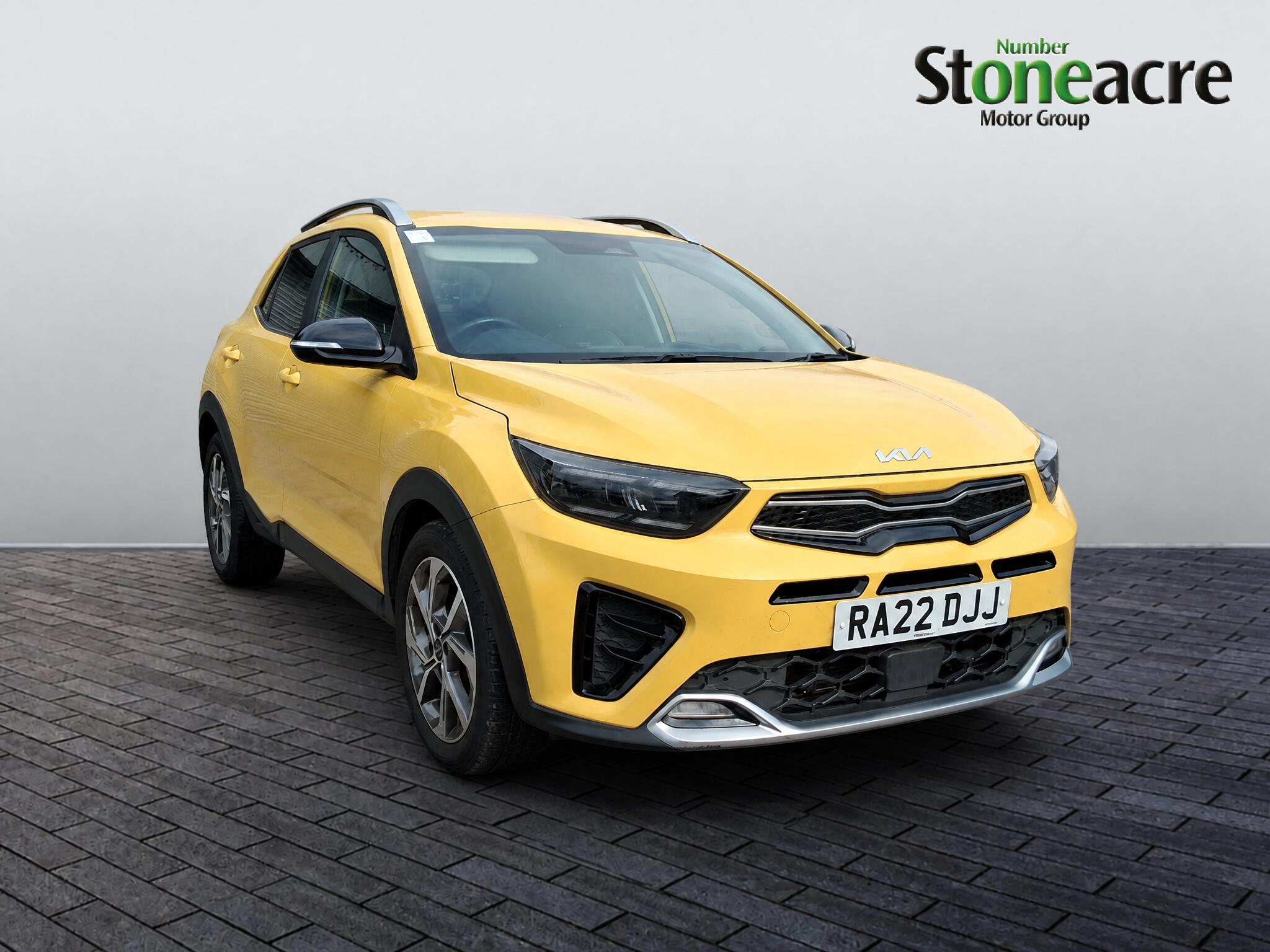 Main listing image - Kia Stonic