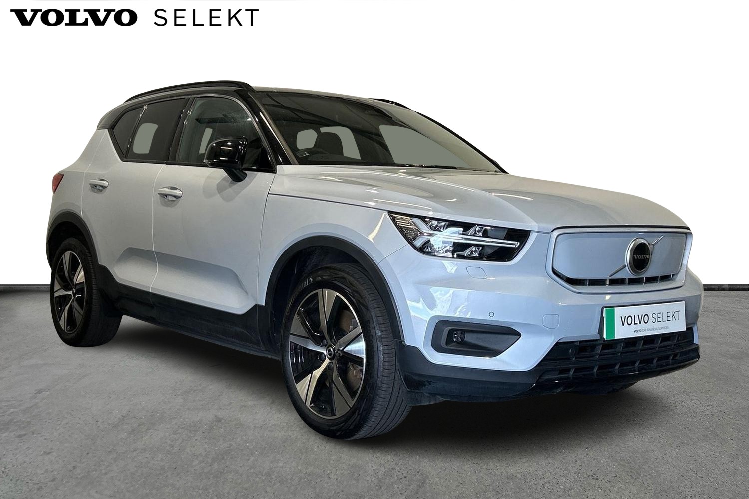 Main listing image - Volvo XC40 Recharge