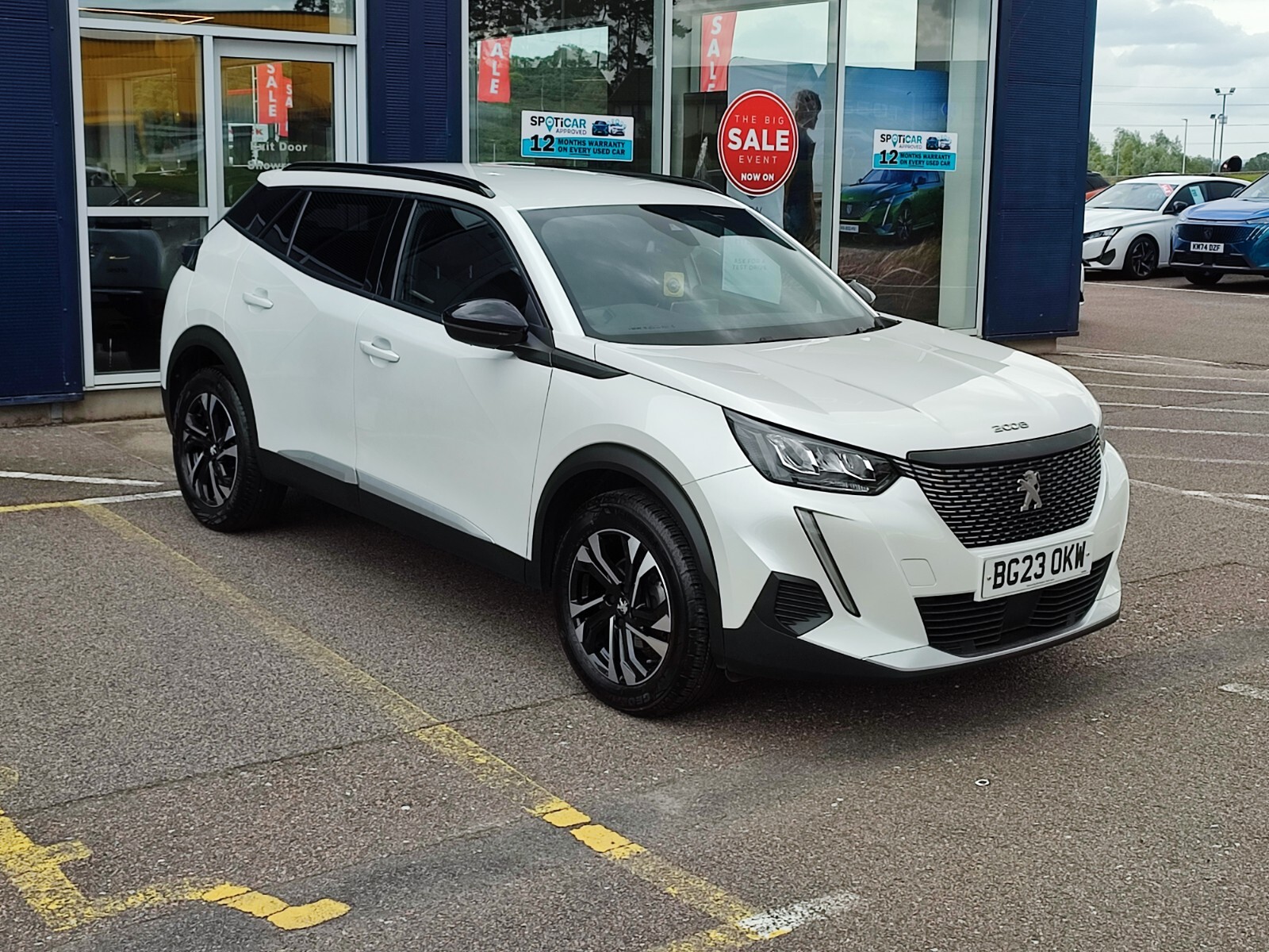 Main listing image - Peugeot 2008