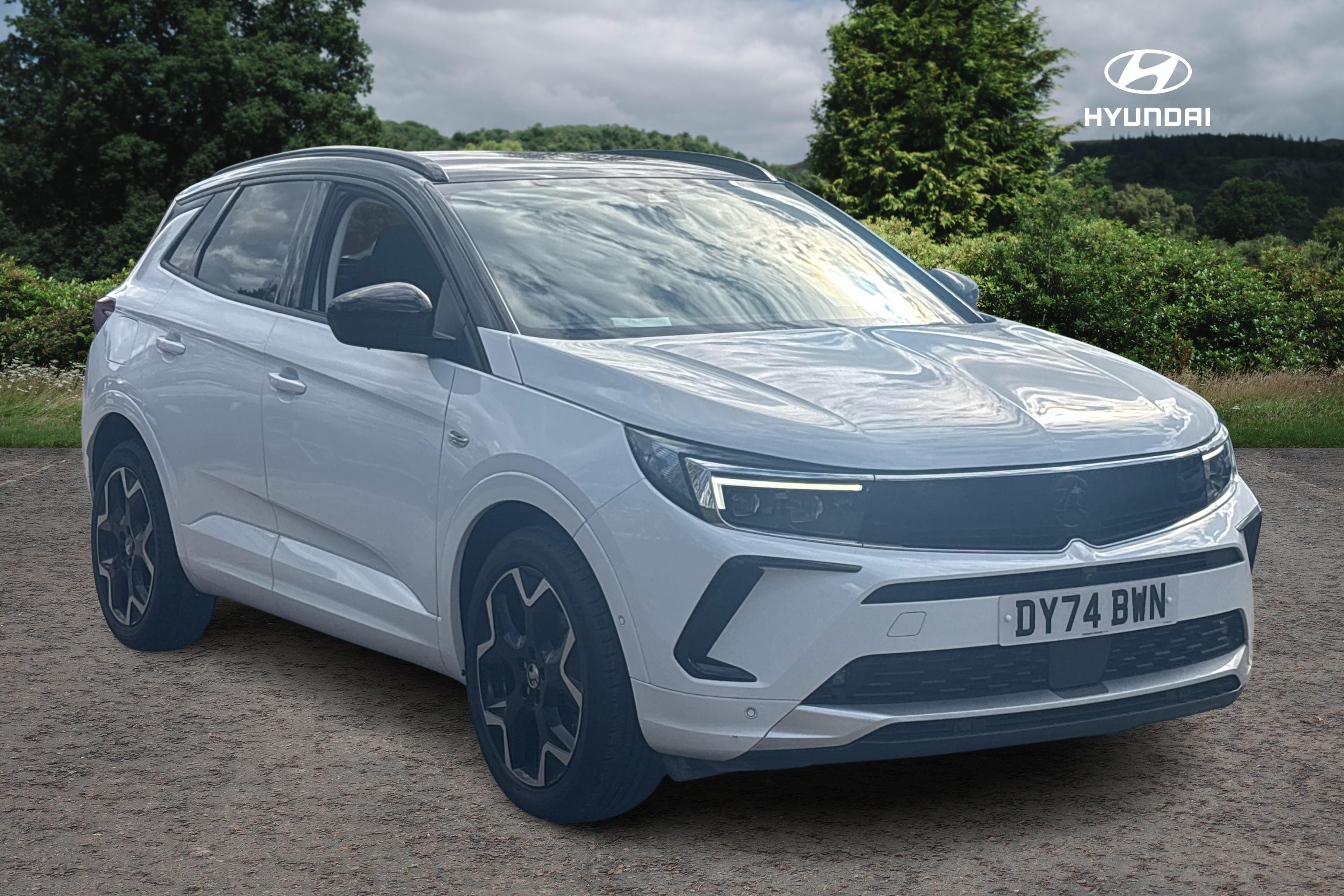 Main listing image - Vauxhall Grandland