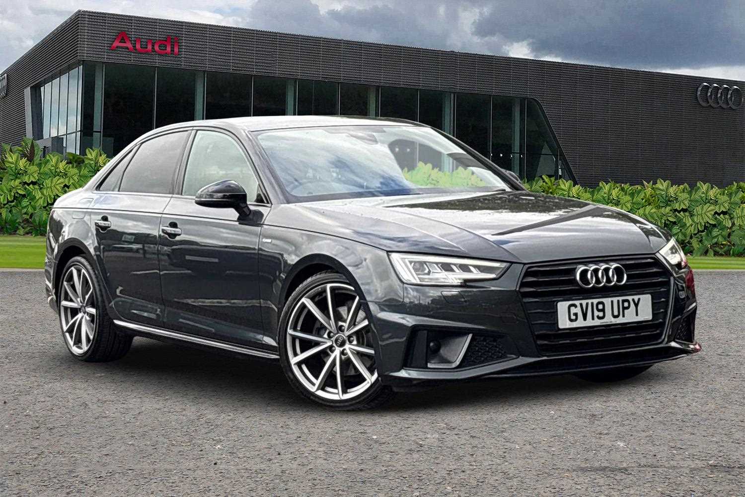 Main listing image - Audi A4