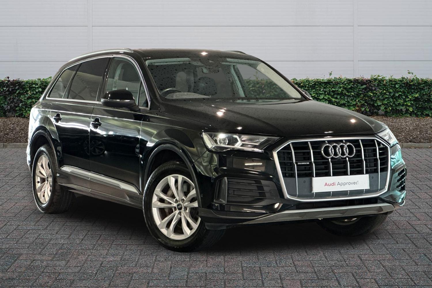 Main listing image - Audi Q7