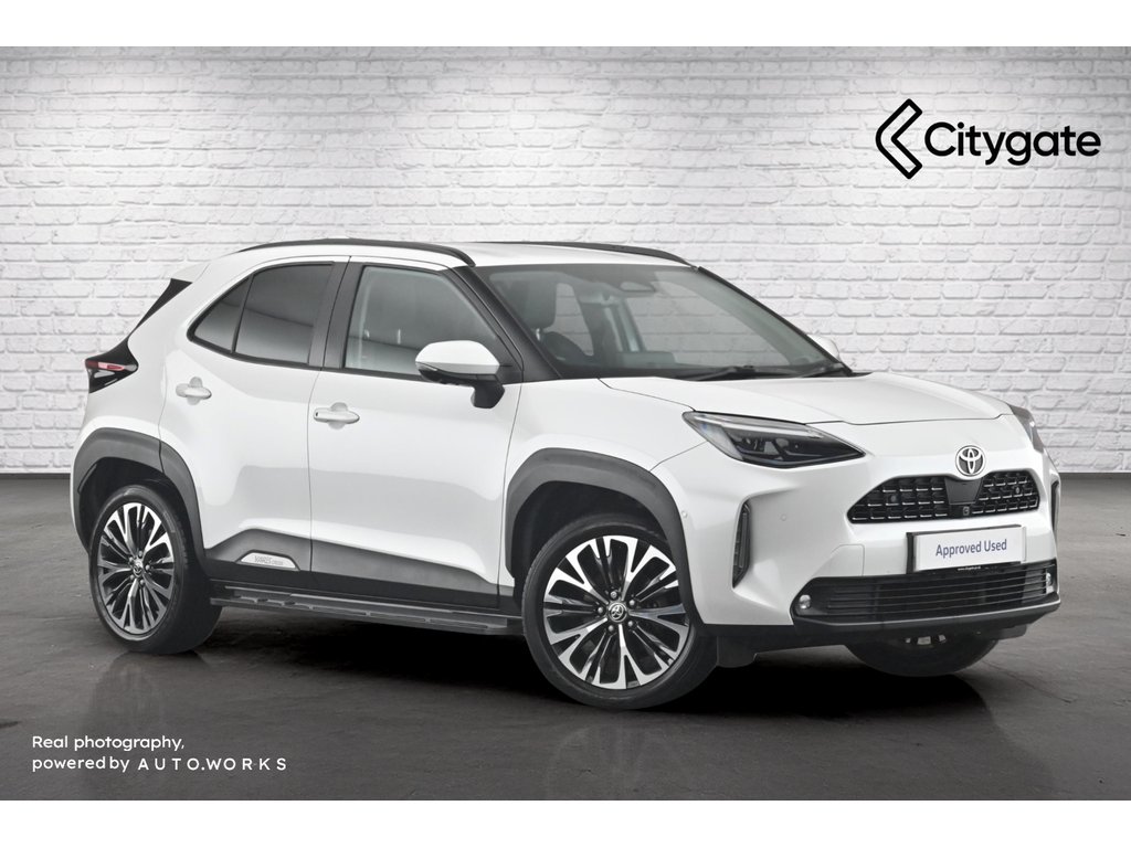 Main listing image - Toyota Yaris Cross