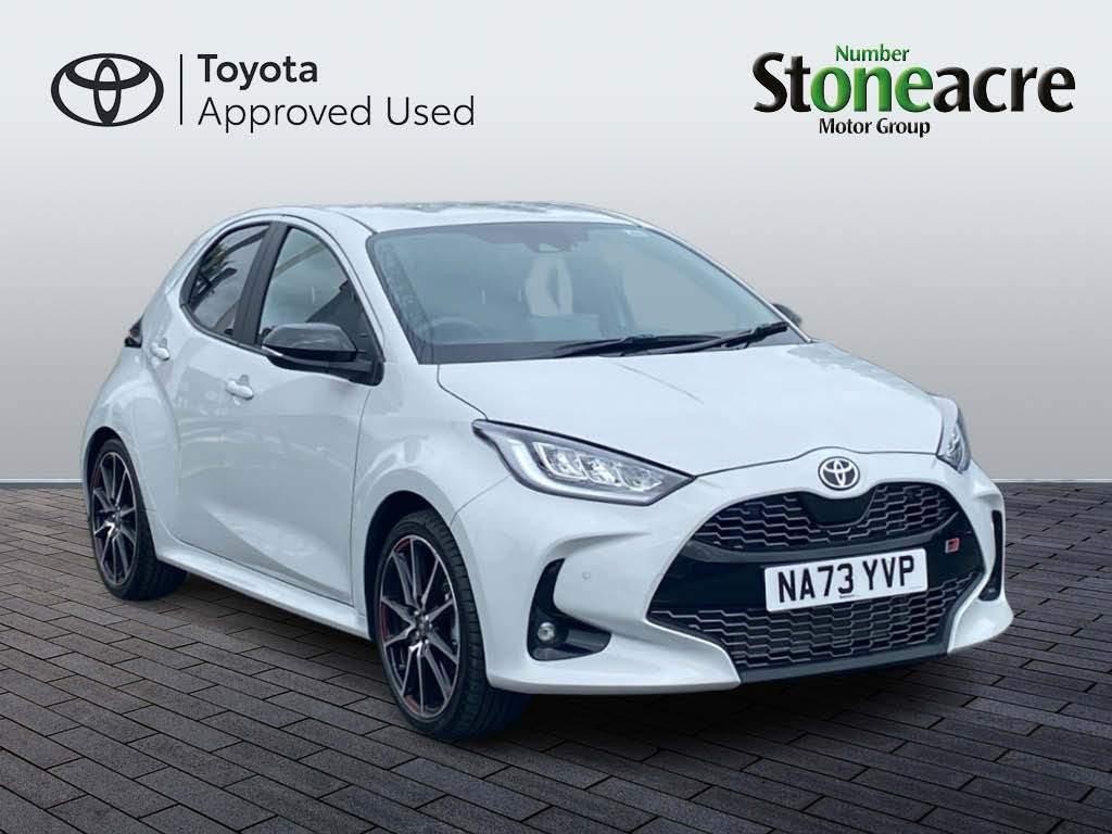 Main listing image - Toyota Yaris