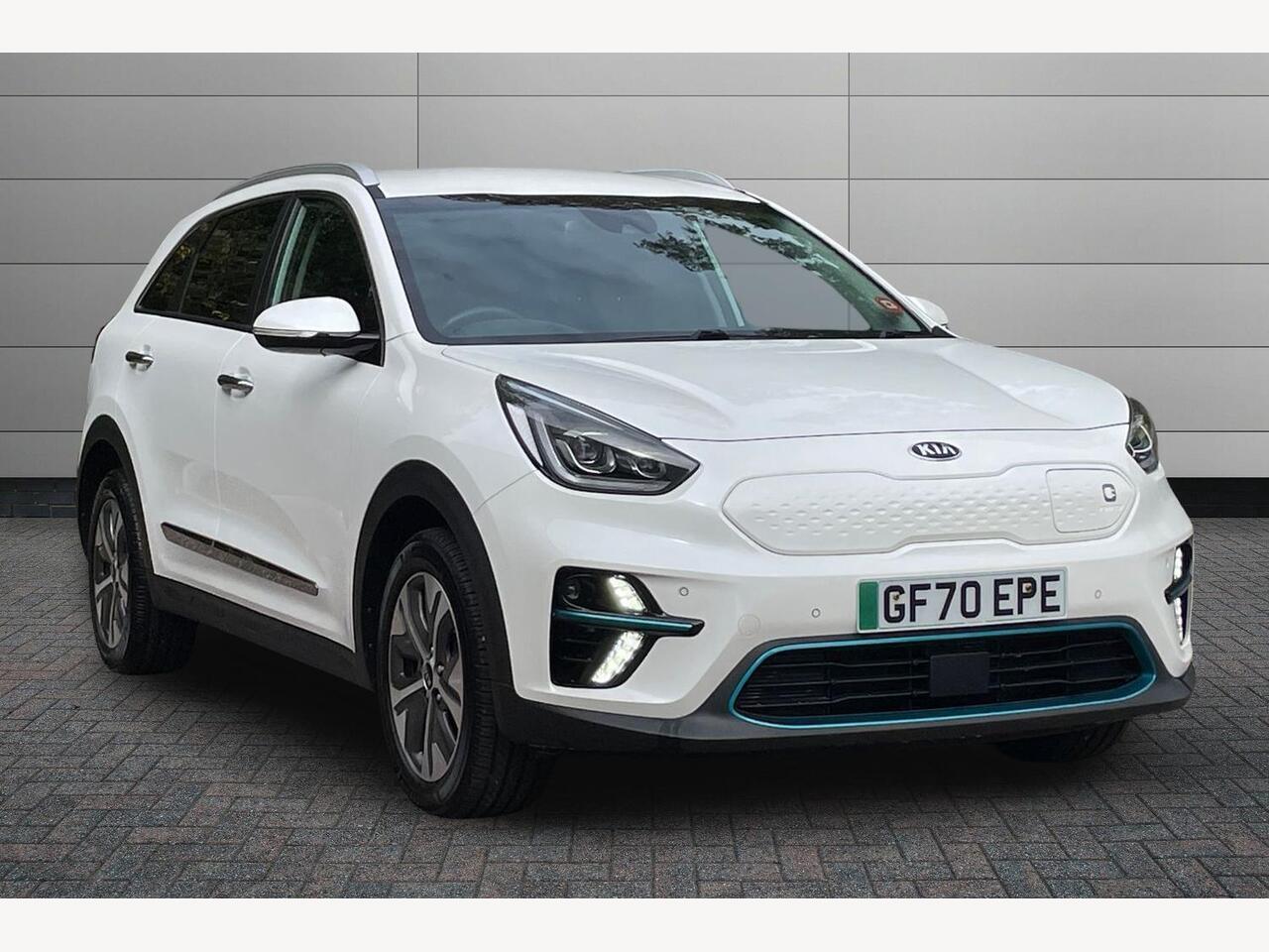 Main listing image - Kia e-Niro
