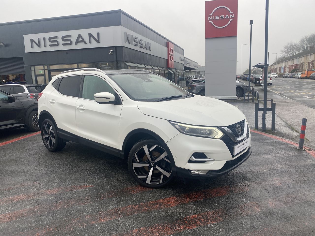 Main listing image - Nissan Qashqai