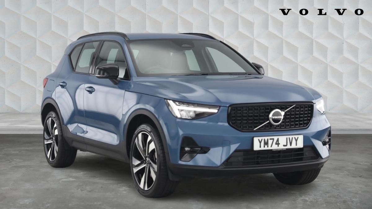 Main listing image - Volvo XC40