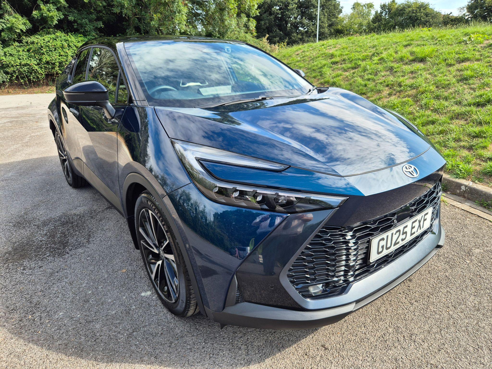 Main listing image - Toyota C-HR