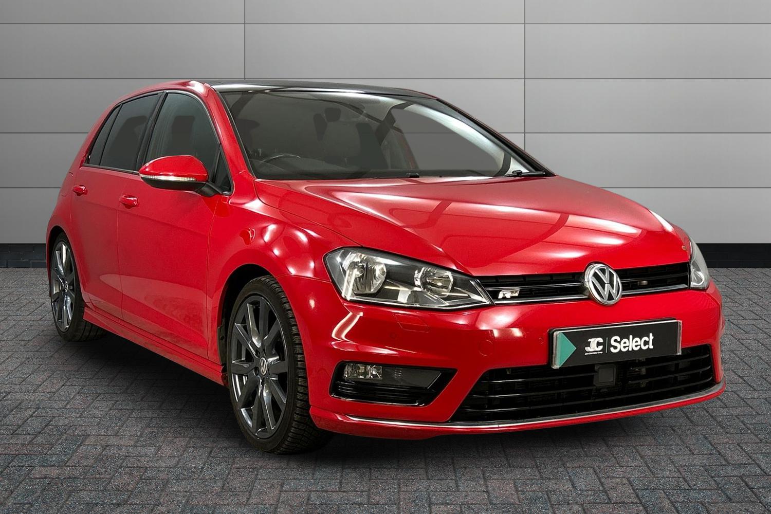 Main listing image - Volkswagen Golf