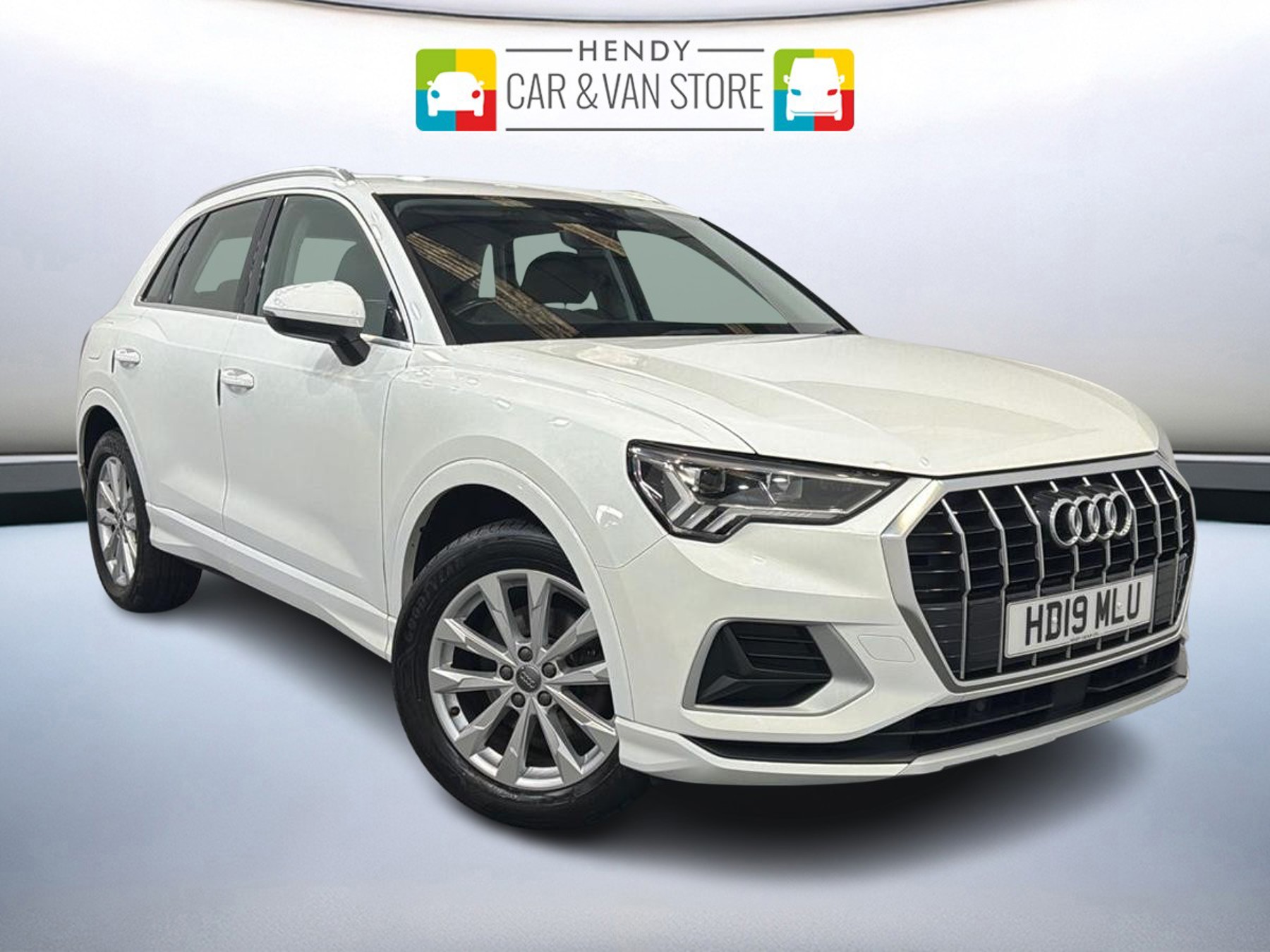 Main listing image - Audi Q3