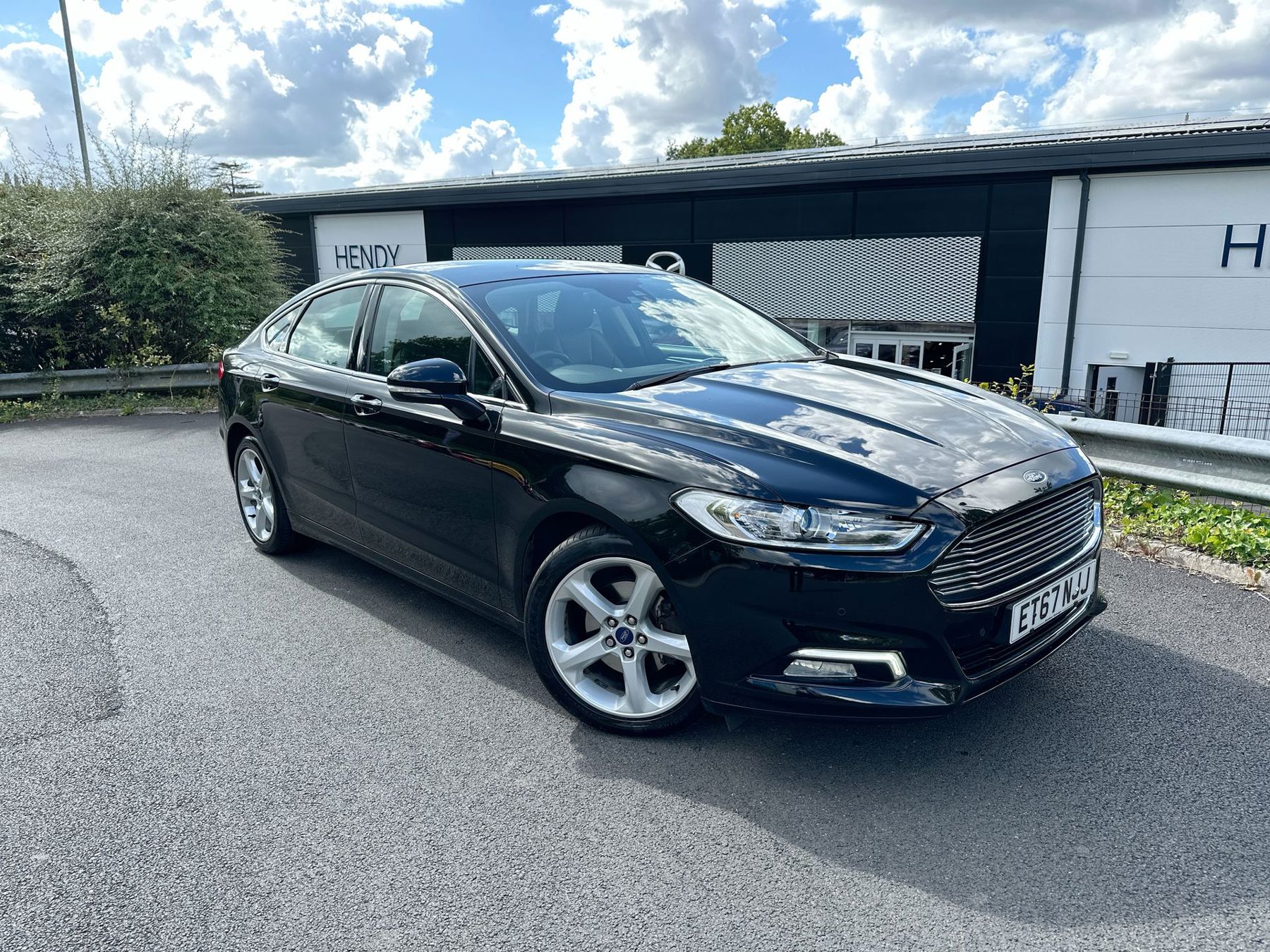 Main listing image - Ford Mondeo