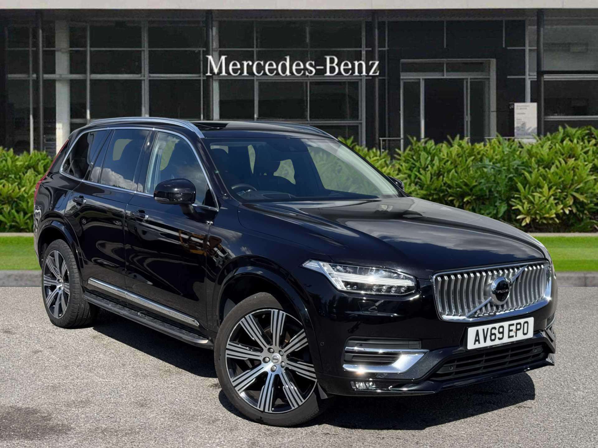 Main listing image - Volvo XC90