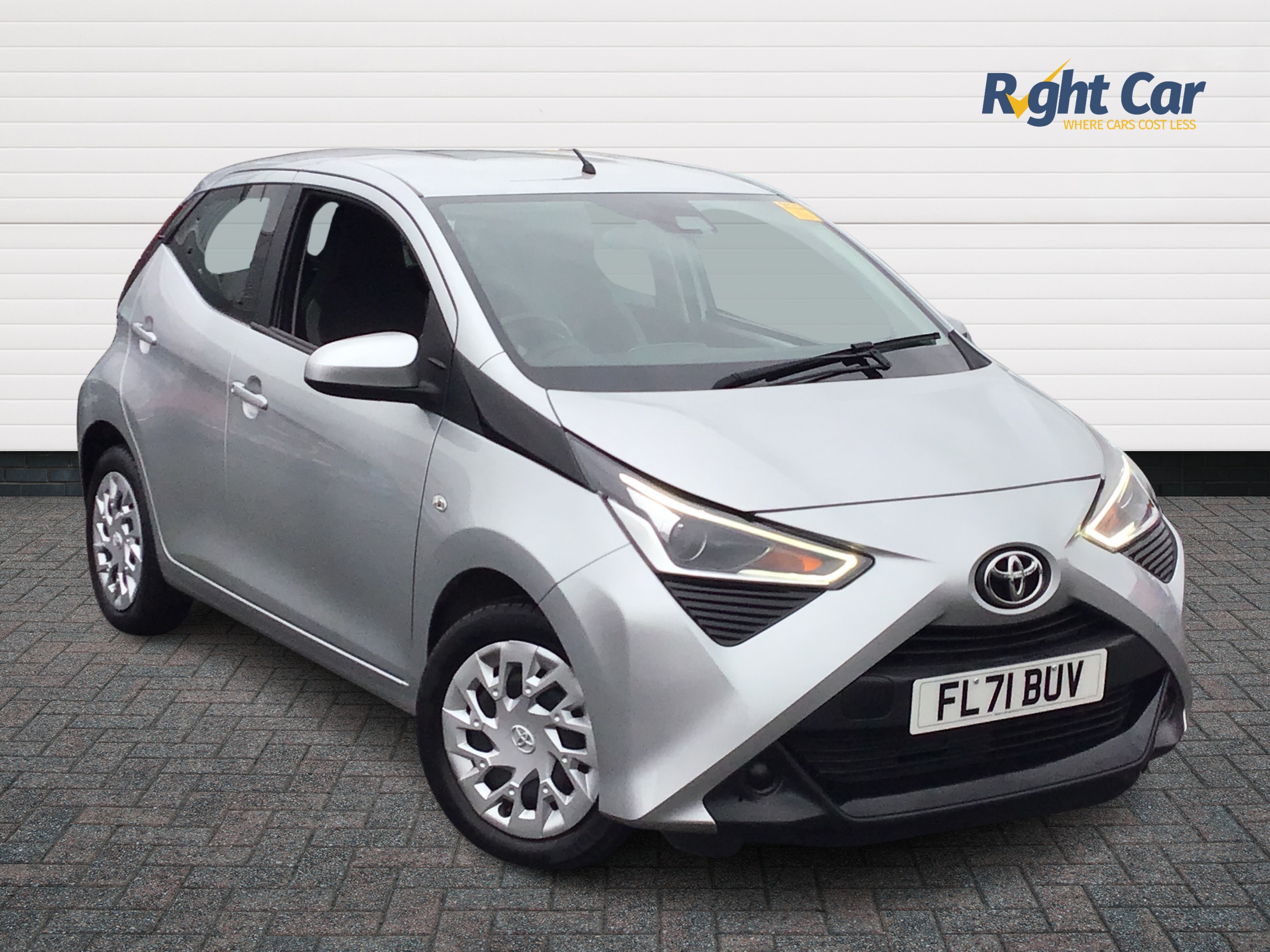 Main listing image - Toyota Aygo