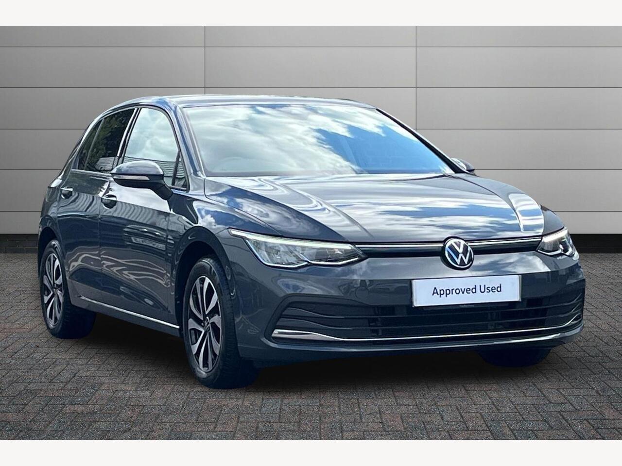 Main listing image - Volkswagen Golf