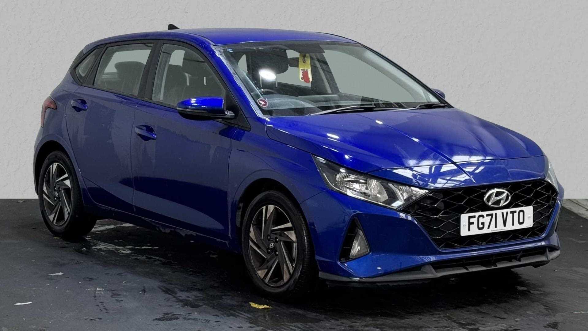 Main listing image - Hyundai i20