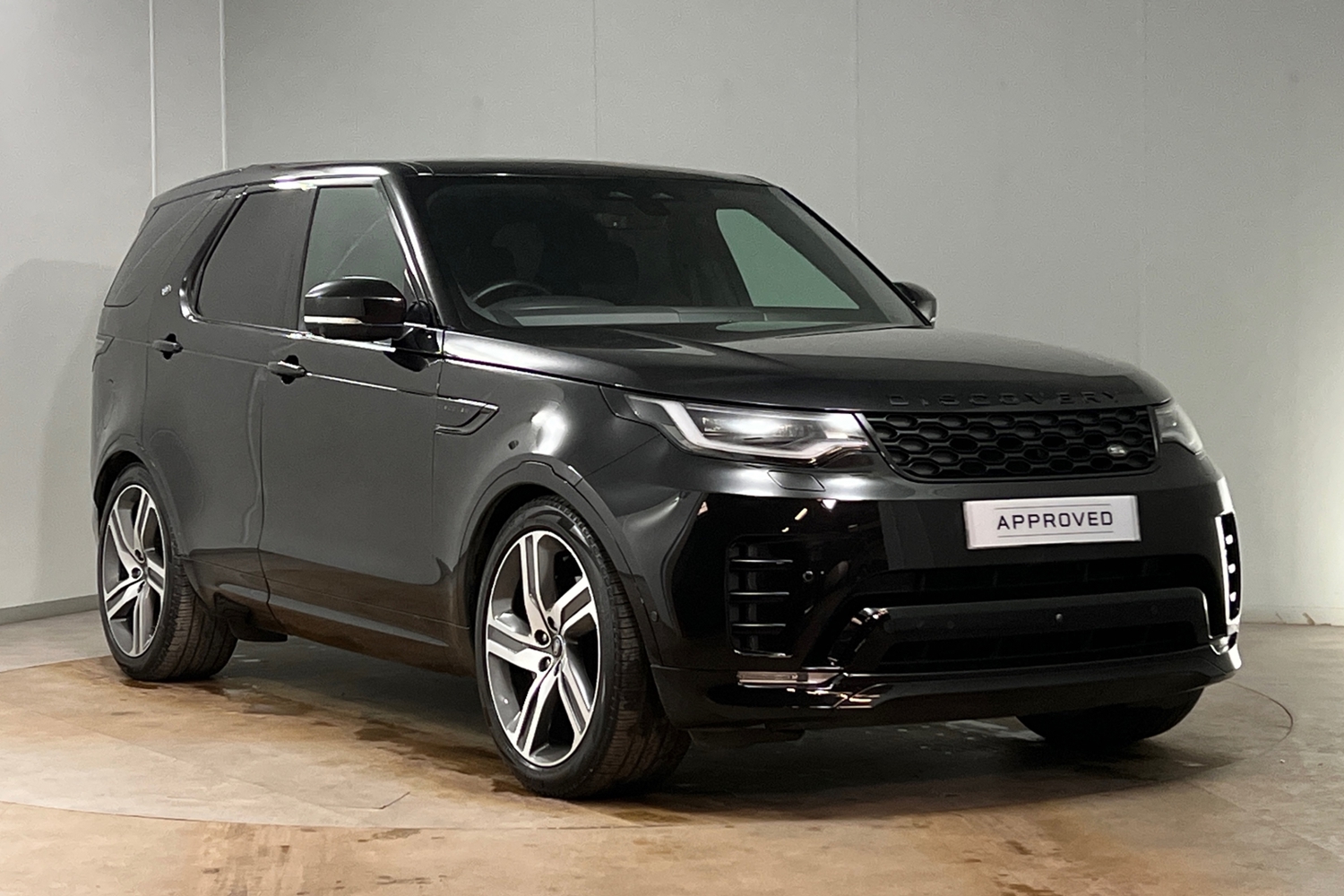 Main listing image - Land Rover Discovery