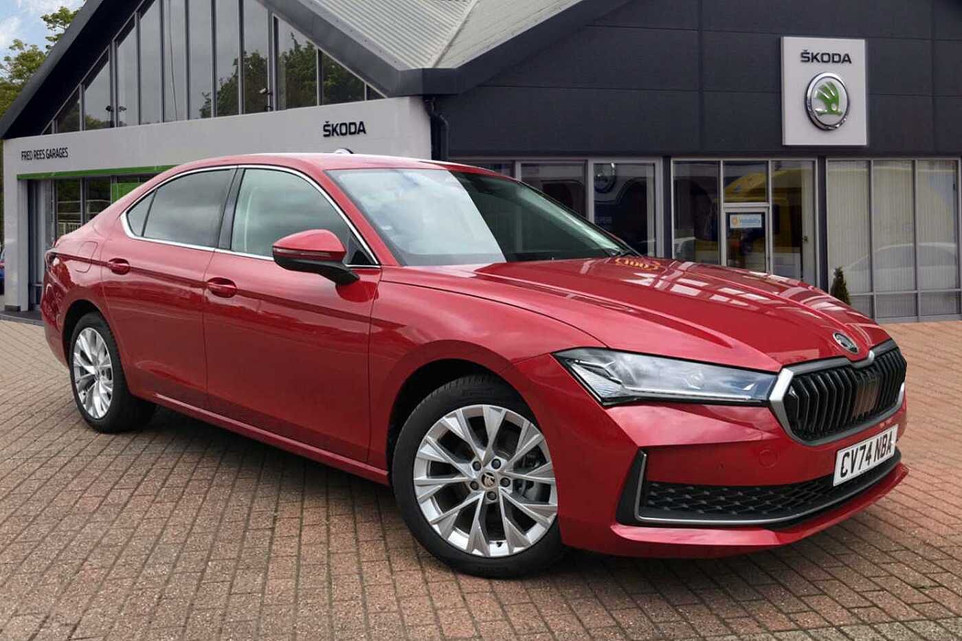 Main listing image - Skoda Superb