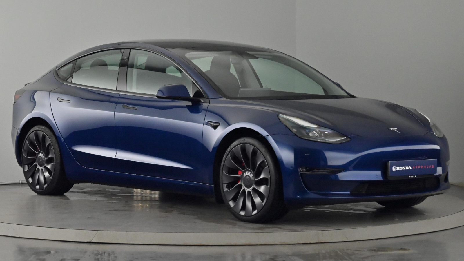 Main listing image - Tesla Model 3