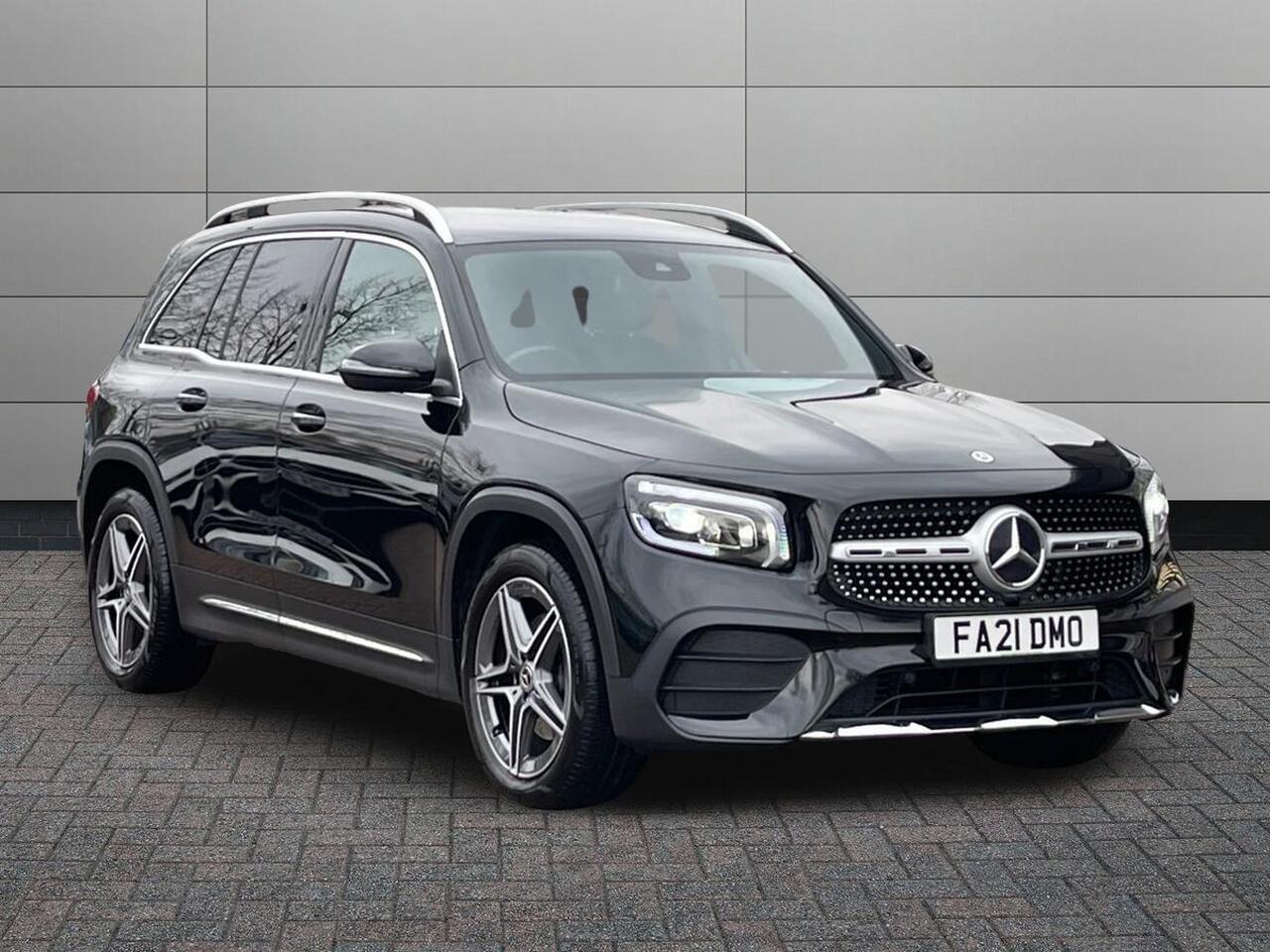 Main listing image - Mercedes-Benz GLB