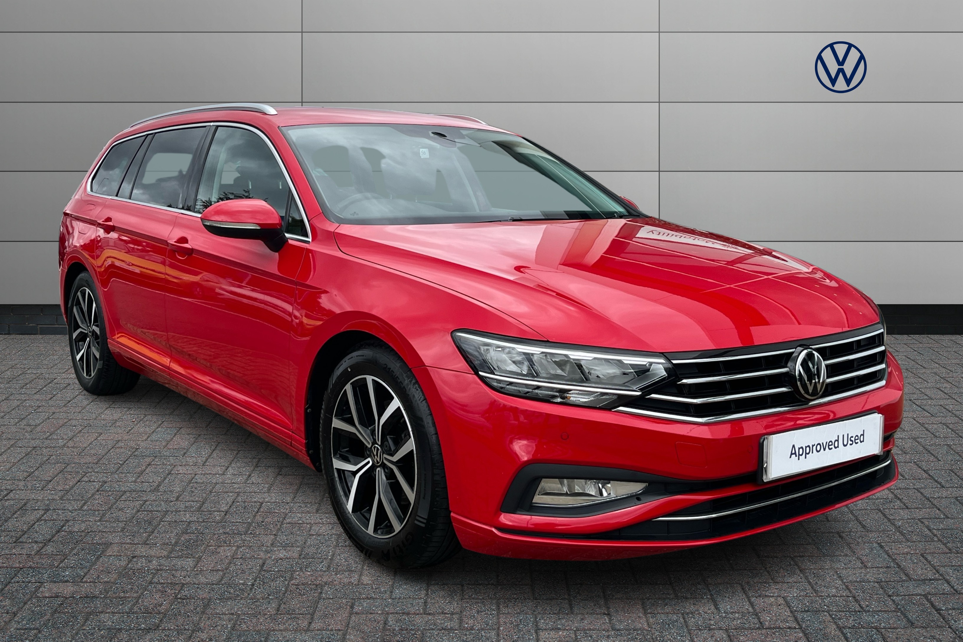Main listing image - Volkswagen Passat Estate