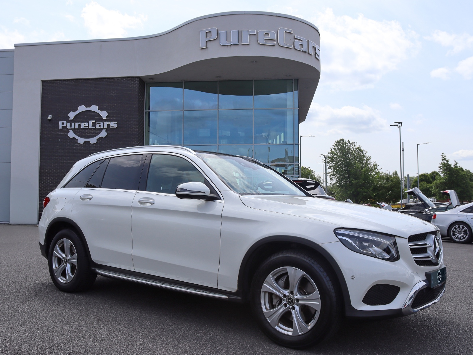 Main listing image - Mercedes-Benz GLC