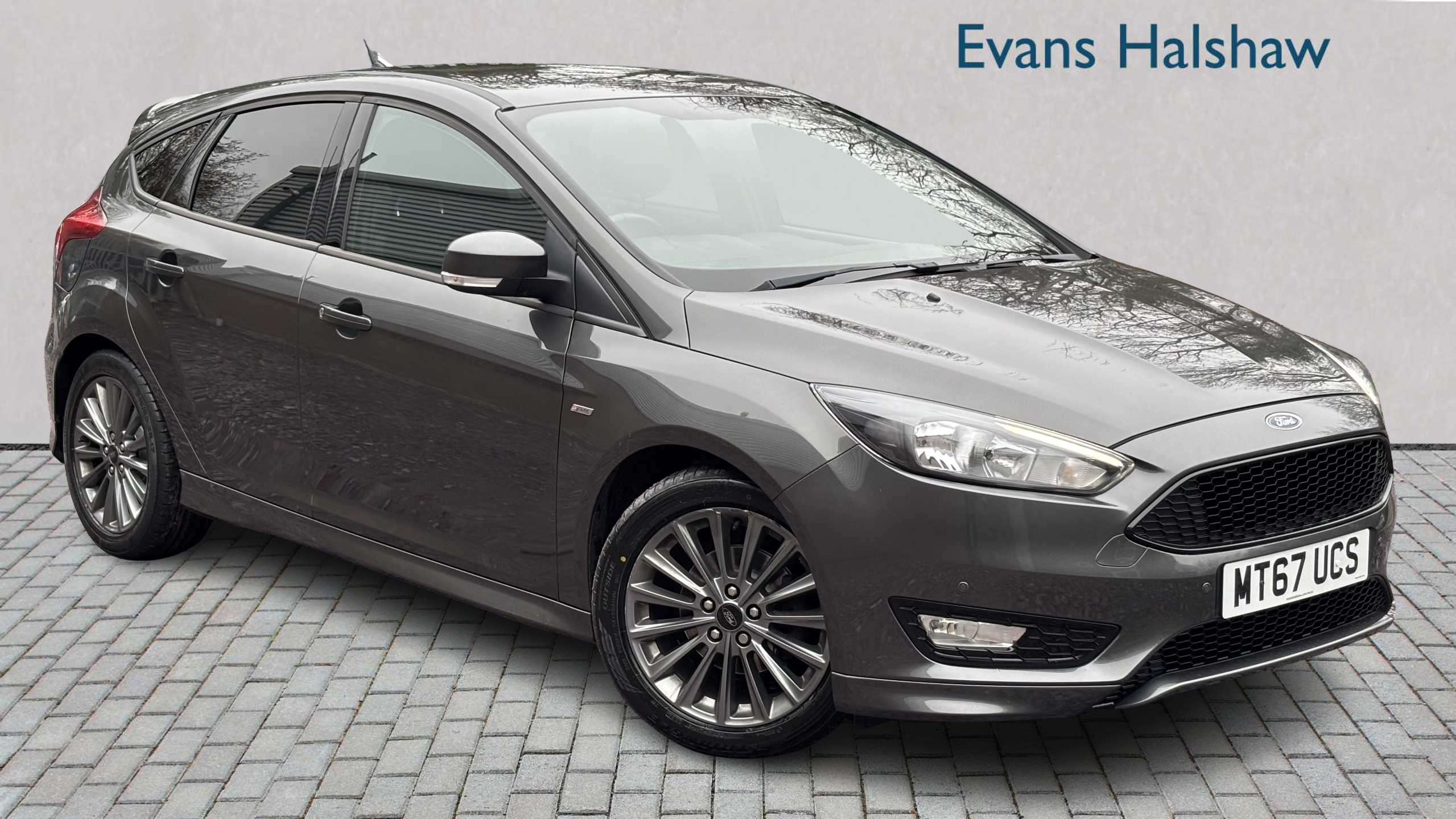 Main listing image - Ford Focus