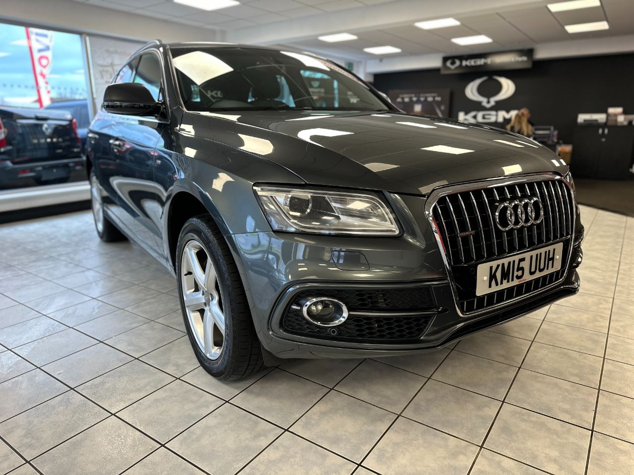 Main listing image - Audi Q5