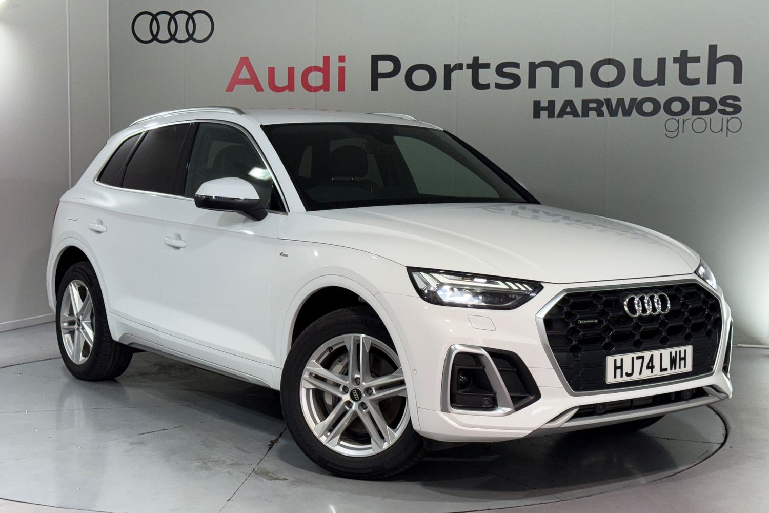Main listing image - Audi Q5