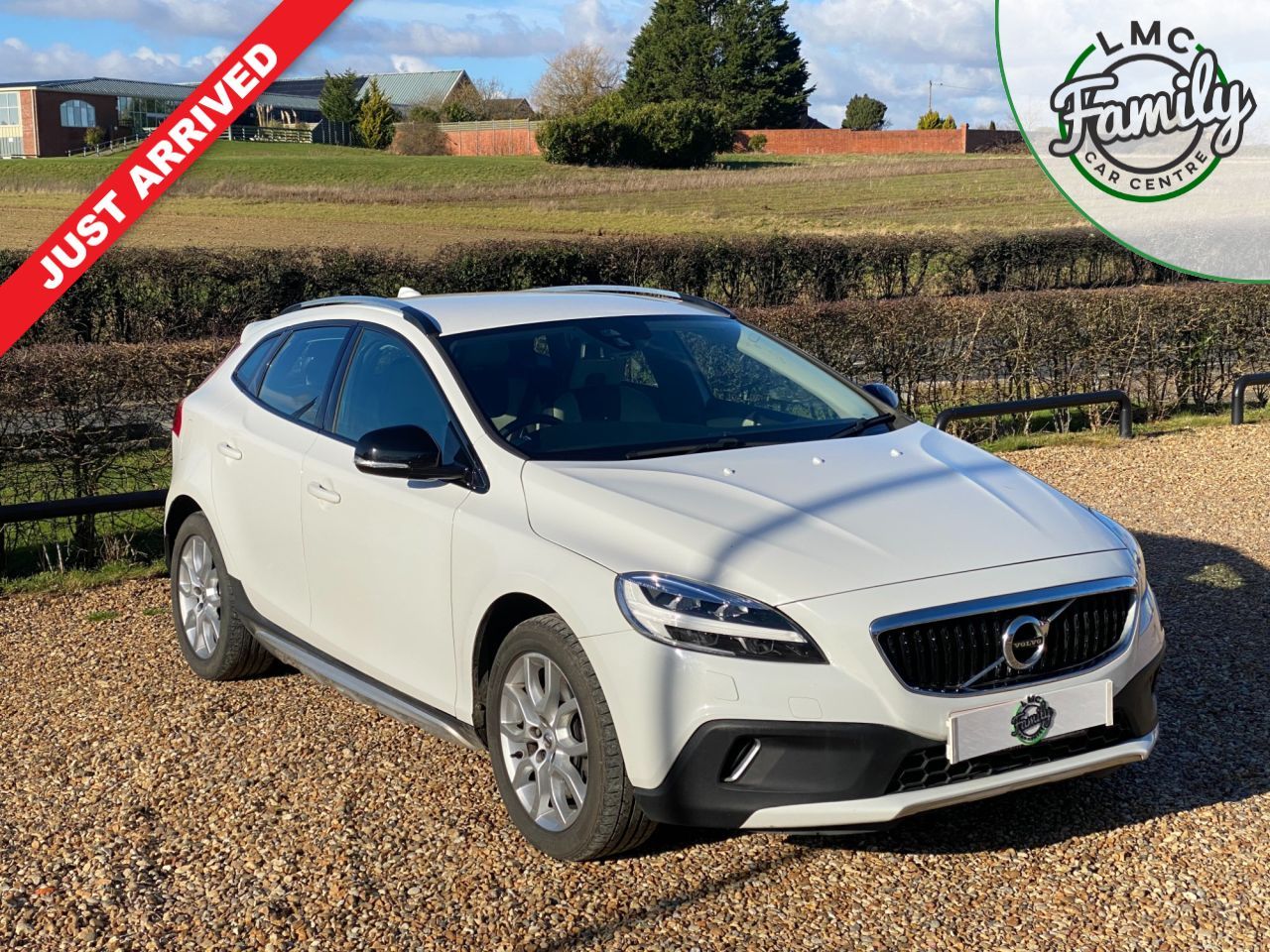 Main listing image - Volvo V40 Cross Country